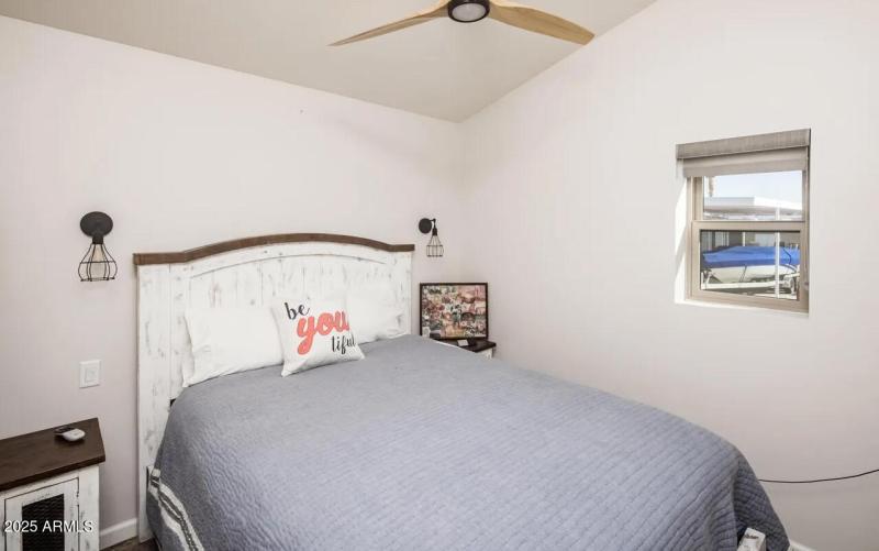 52f911e8cc6cc49f0134ead15d621ddcl-m42730