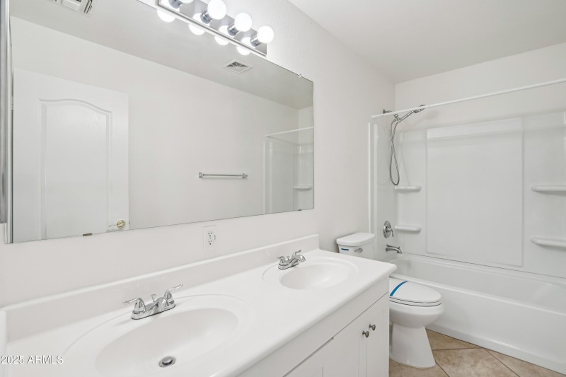 22-print-N Bobcat Way-S1311-022