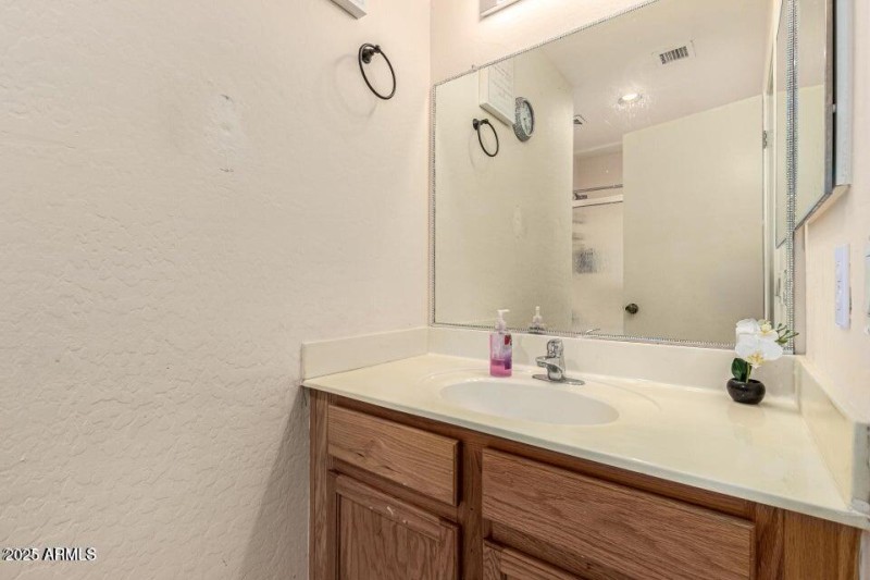 20250917180718716956000000-o