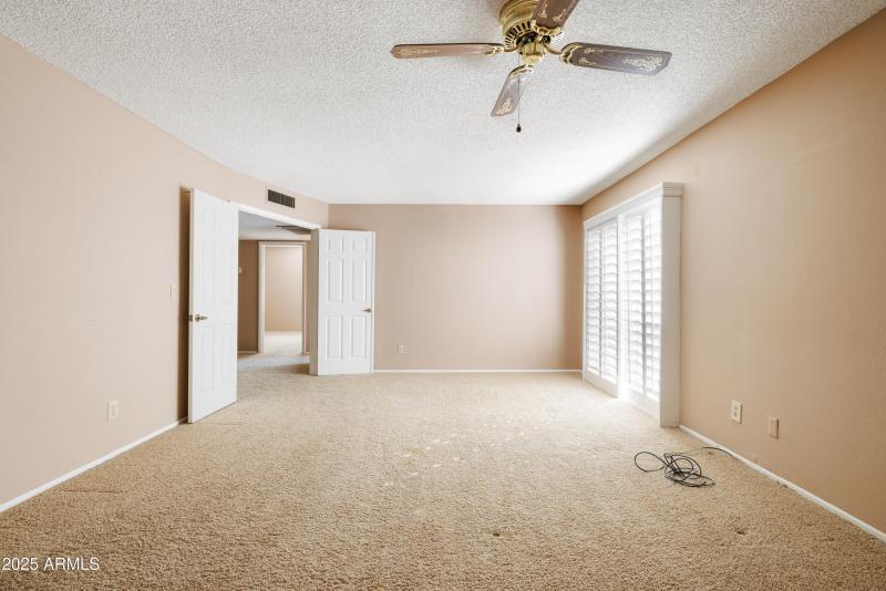 Primary_Bedroom_Photo_2