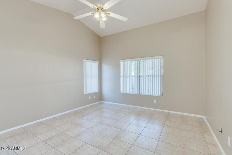 20180921154300226577000000-o