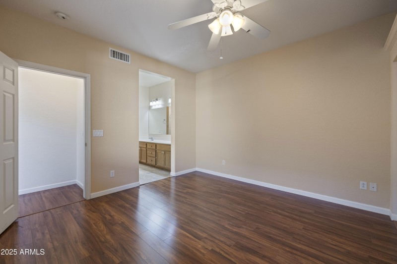 027_114Primary Bedroom