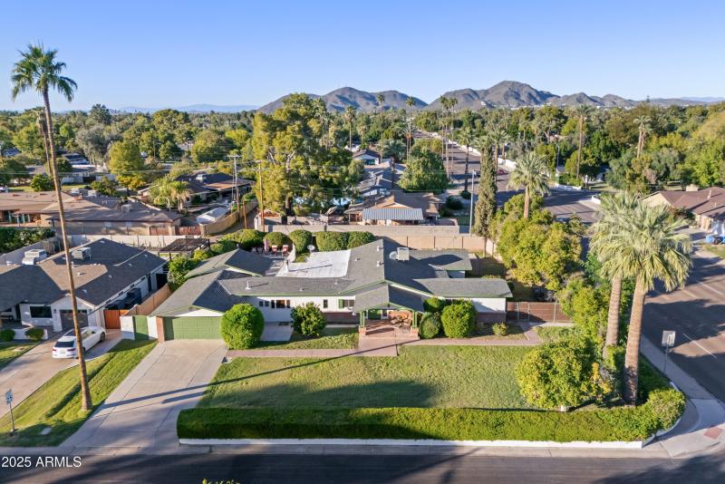 14_7502 n 7th ave-14