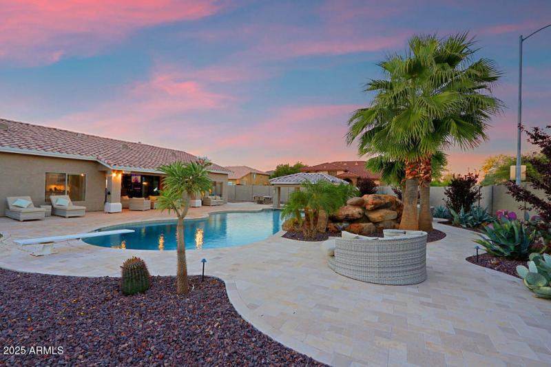 17A1498B-8BC3-45C6-BED5-6F555C1942E8