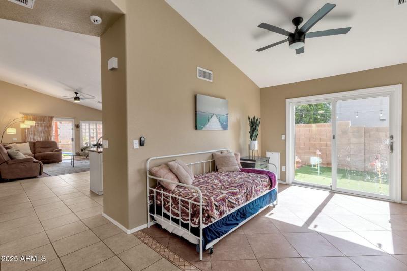 9-web-or-mls-2617-s-athena