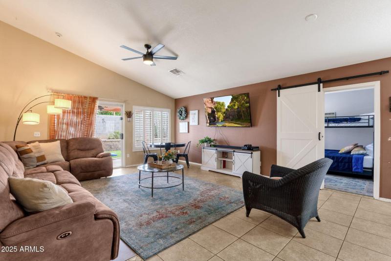 16-web-or-mls-2617-s-athena