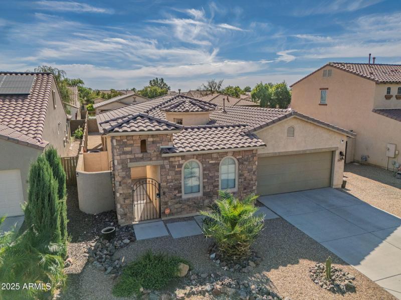 6-web-or-mls-36153 W Merced St-6