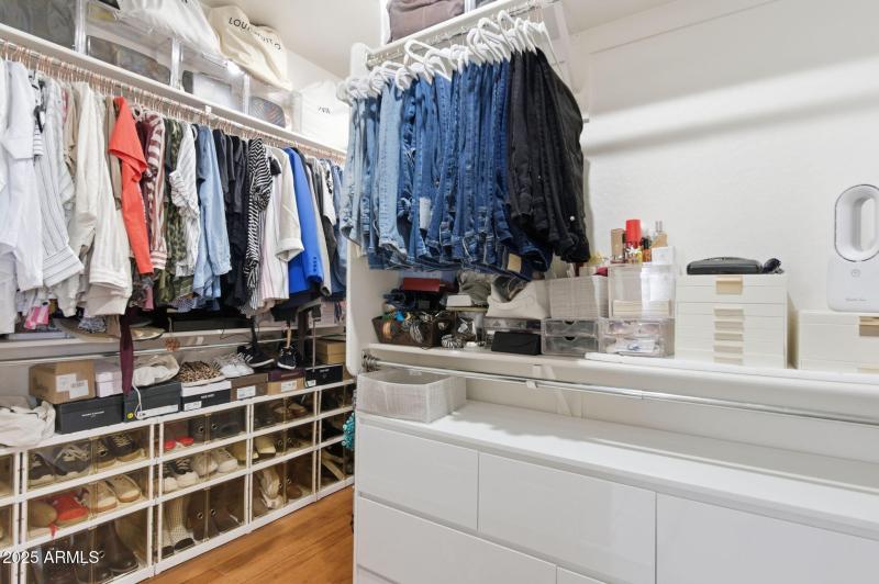 37-web-or-mls-36153 W Merced St-37