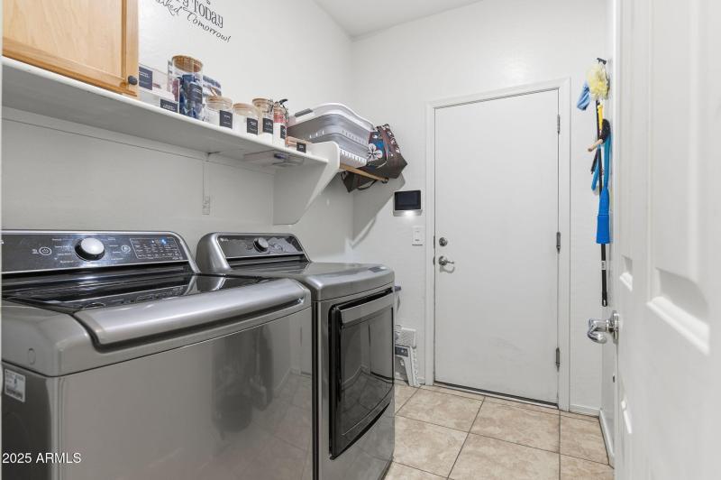 40-web-or-mls-36153 W Merced St-40