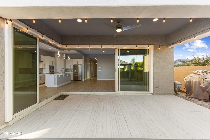 38-11086 W Hadley St