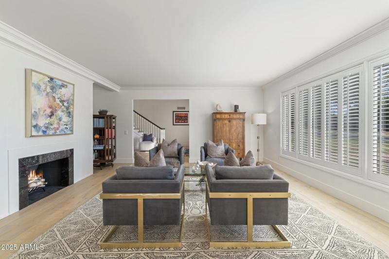 Modern Fireplace Feature Wall