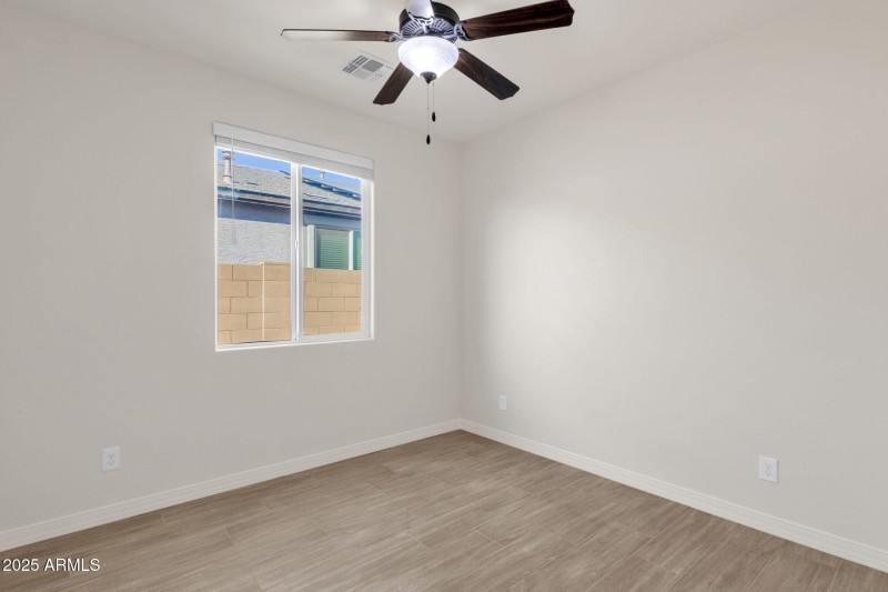 30-web-or-mls-15360-w-corrine-dr