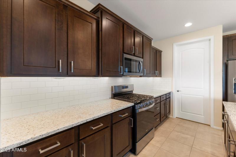 17-21318 N 270th Ave