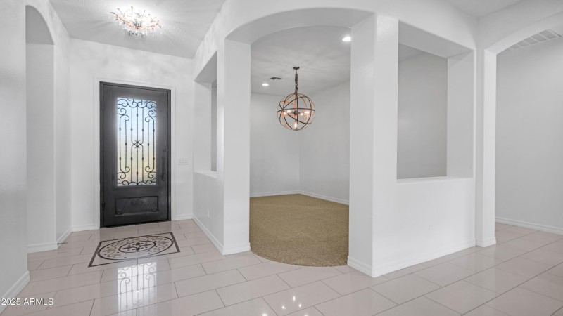 561 W Yellowstone Way (1)