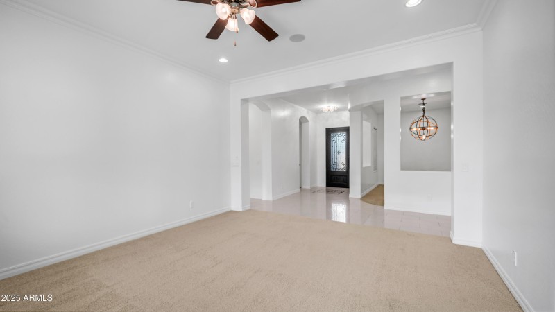 561 W Yellowstone Way (5)