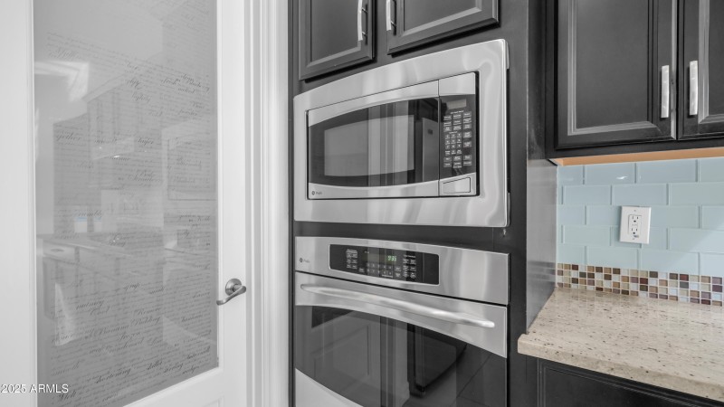 561 W Yellowstone Way (15)