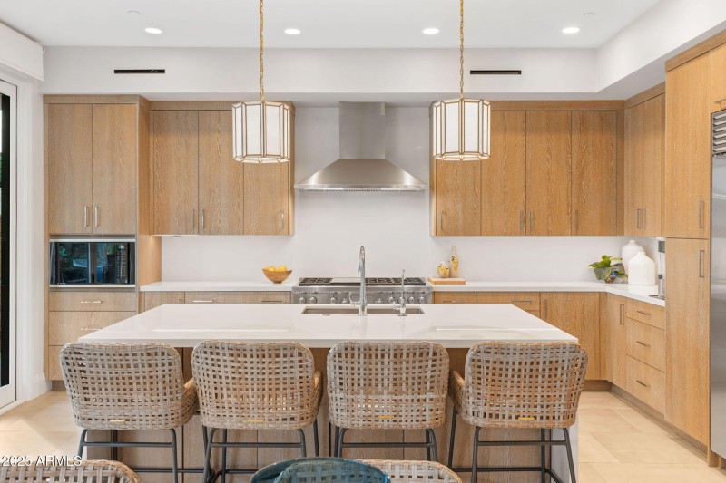 19-web-or-mls-5577-e-stella-ln