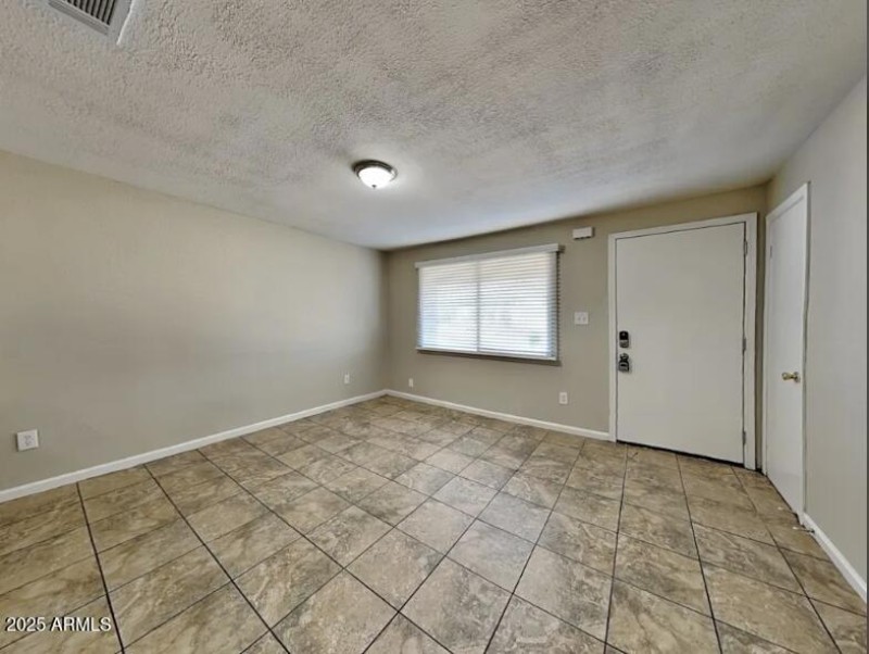 Screenshot 2025-11-14 100620