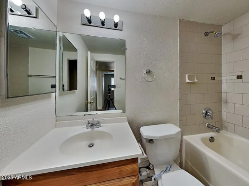 Screenshot 2025-11-14 100725