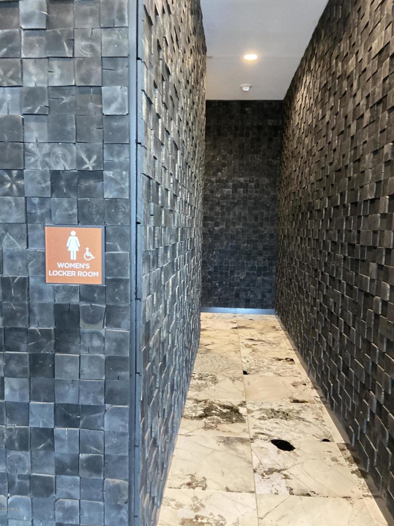 F17A6C36-9B1D-4381-B0EE-C1FC133DADD5