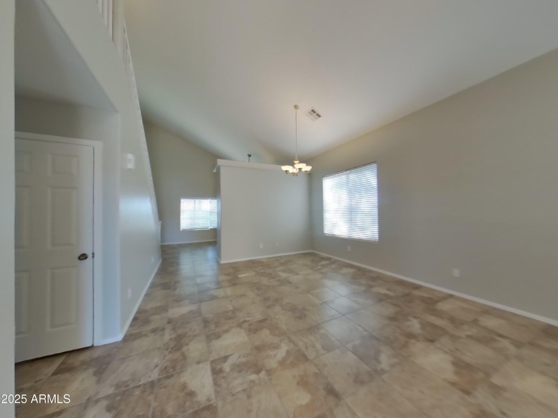 1_pc_GuIQCIJLHB_CKh4kfn2UF_layout_0