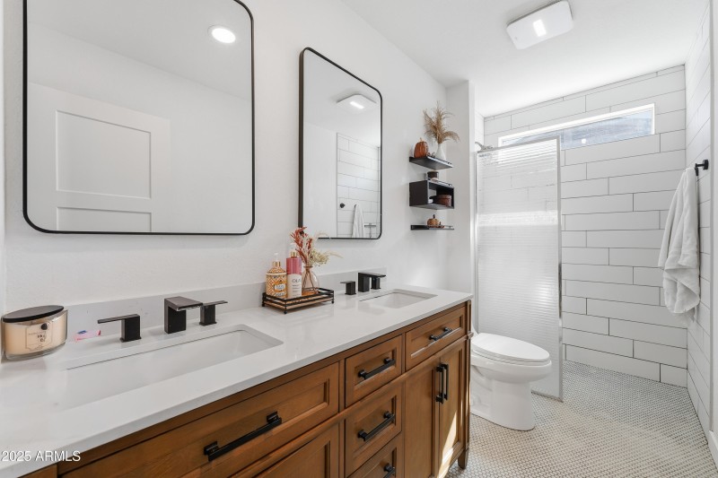 21-018-primary-bathroom