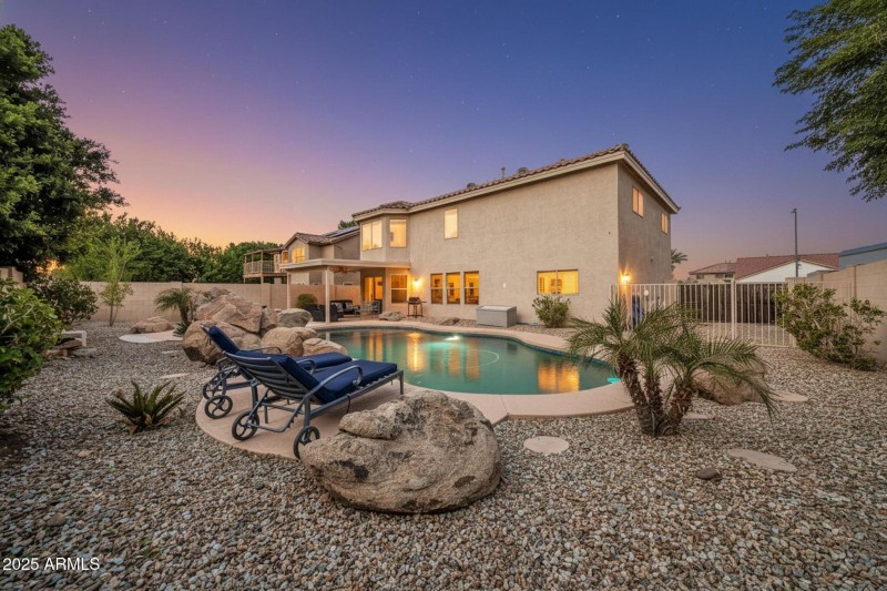 10617 W Daley Ln VT 2