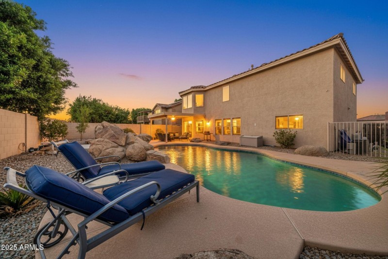 10617 W Daley Ln VT 5