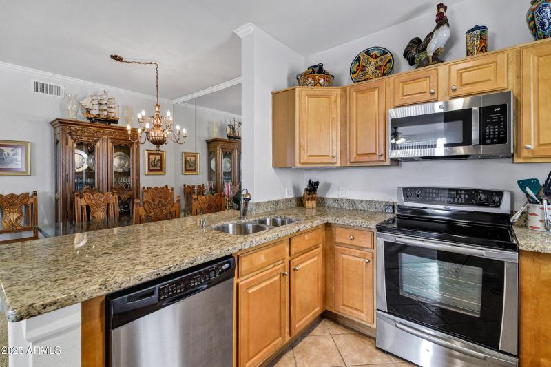 16013 S Desert Foothills Pkwy apt 2117-9