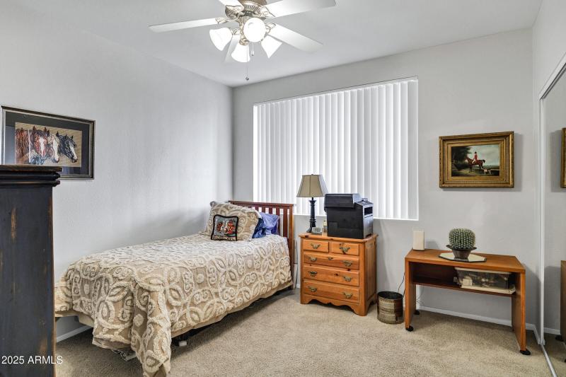 16013 S Desert Foothills Pkwy apt 2117-1