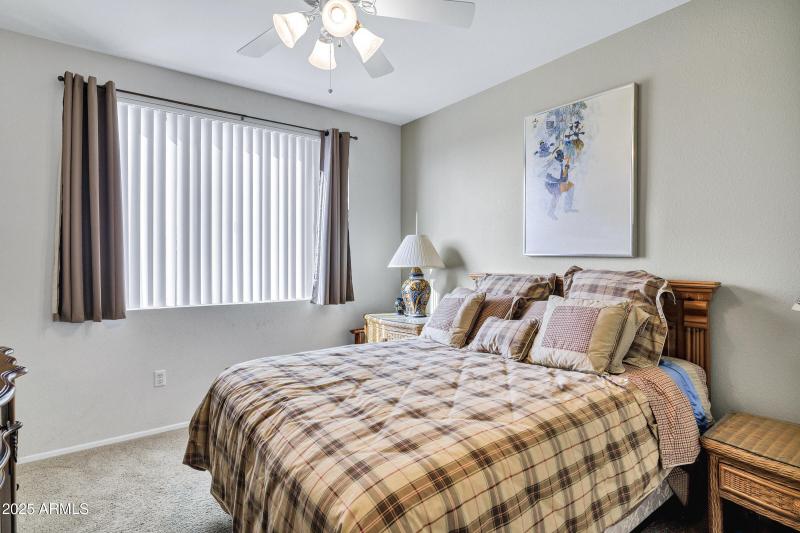 16013 S Desert Foothills Pkwy apt 2117-1