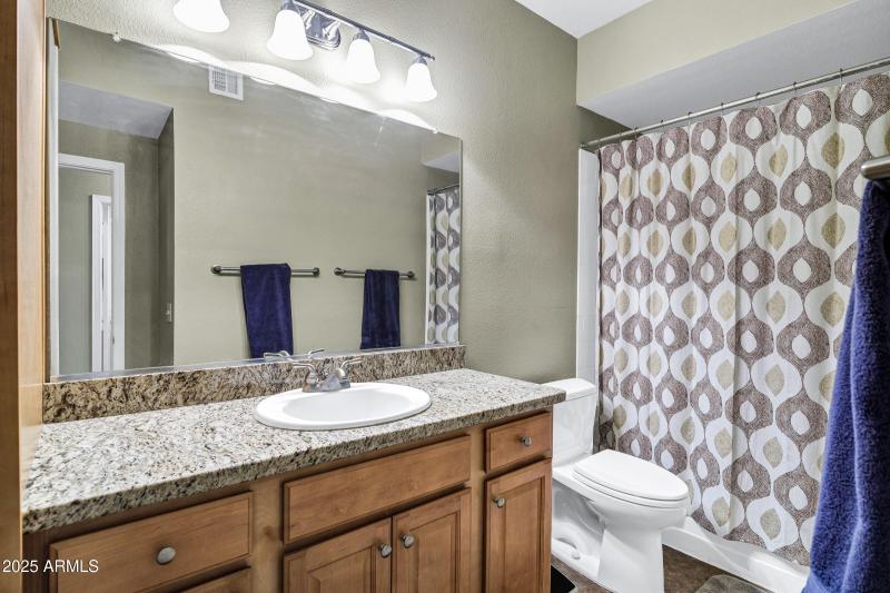 16013 S Desert Foothills Pkwy apt 2117-1