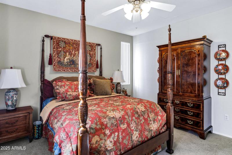 16013 S Desert Foothills Pkwy apt 2117-1