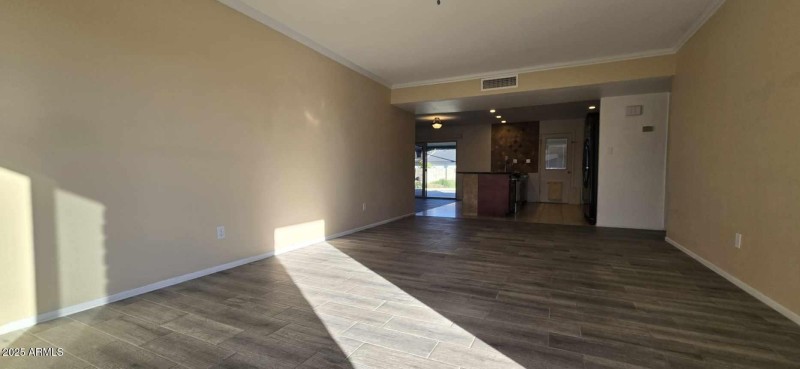 Resized_20251111_083329