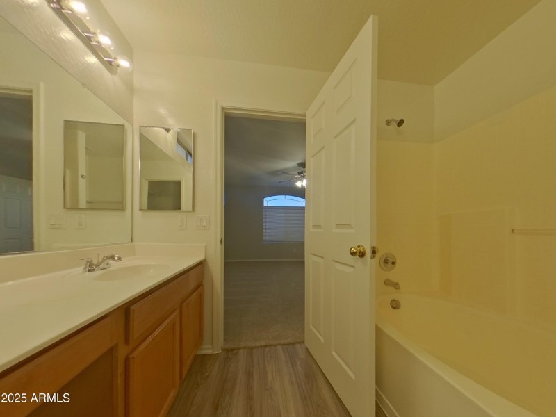 5_pc_6vnlYWuqxv_dzlYwPyRTO_layout_0