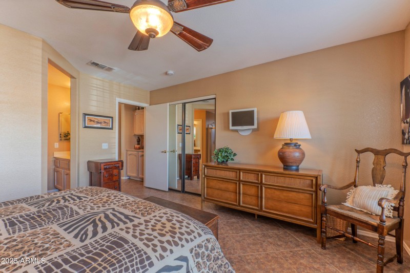 Large guest bdrm view 2