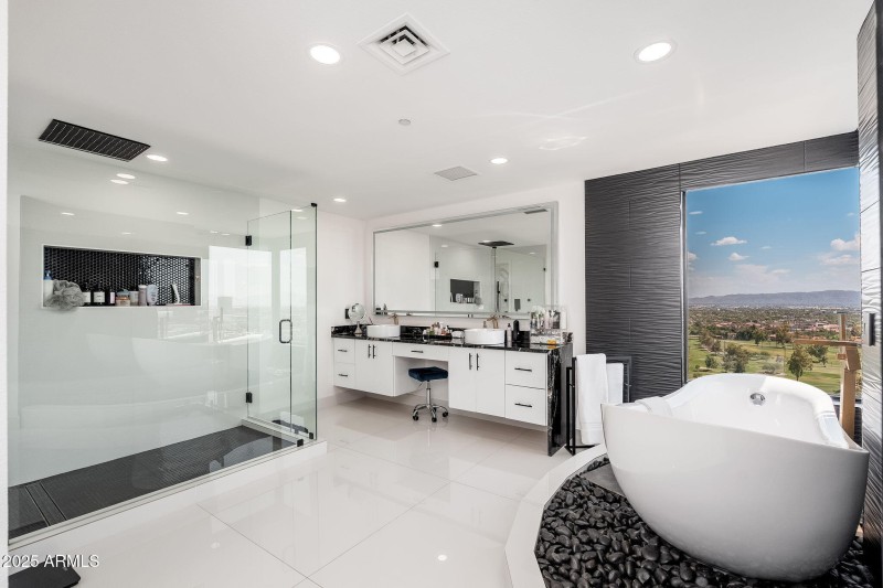 1040 E Osborn Rd UNIT 1703 - 29