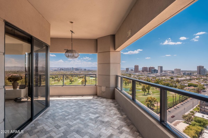 1040 E Osborn Rd UNIT 1703 - 35