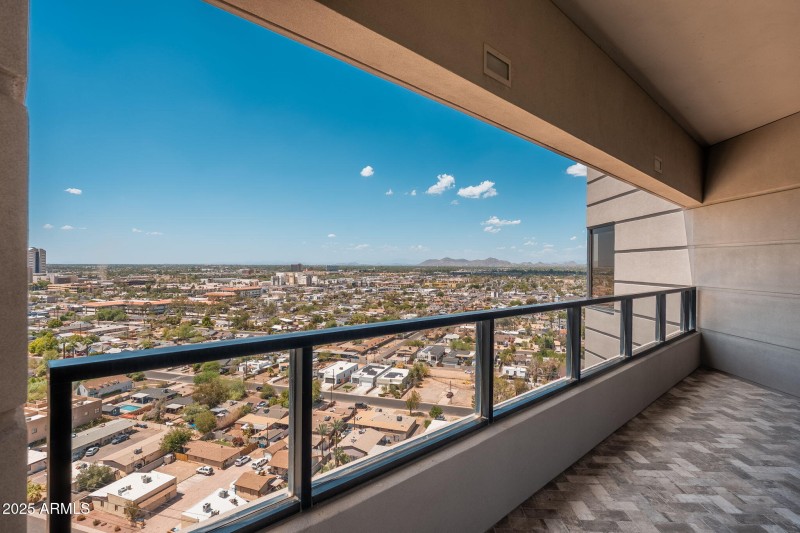 1040 E Osborn Rd UNIT 1703 - 36