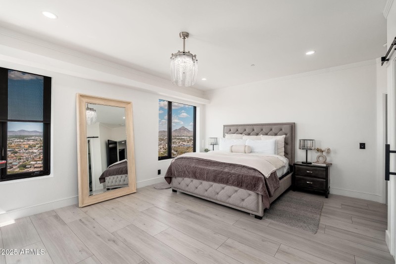 1040 E Osborn Rd UNIT 1703 - 44