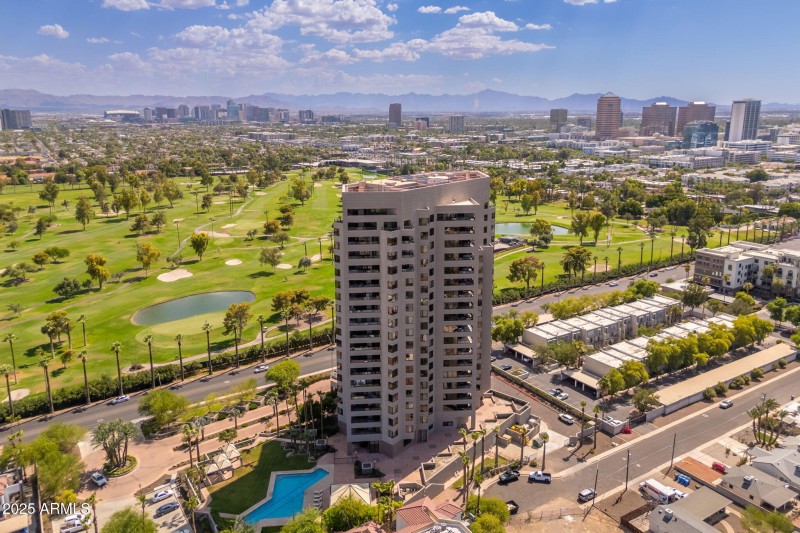 1040 E Osborn Rd UNIT 1703 - 67