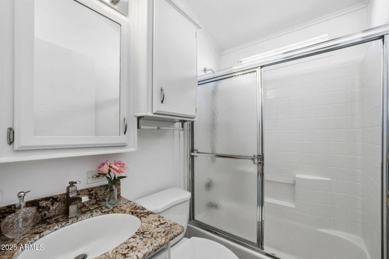 009__111 S Greenfield Rd unit 724