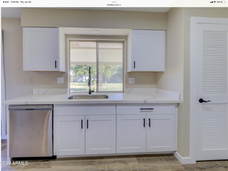 DDC8CA6B-8A22-4E21-9300-B15089FF377A