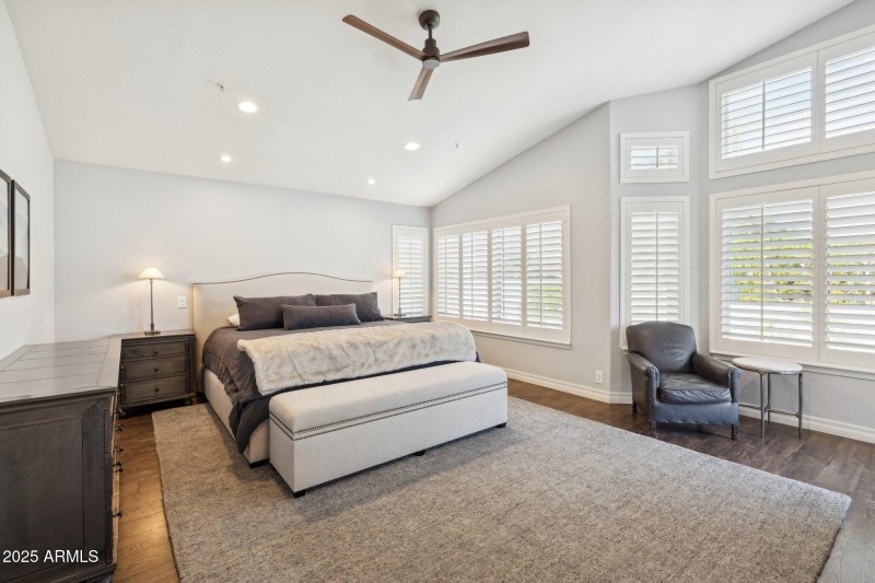 29-web-or-mls-12594-e-poinsettia-dr