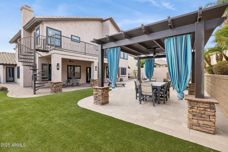 52-web-or-mls-12594-e-poinsettia-dr