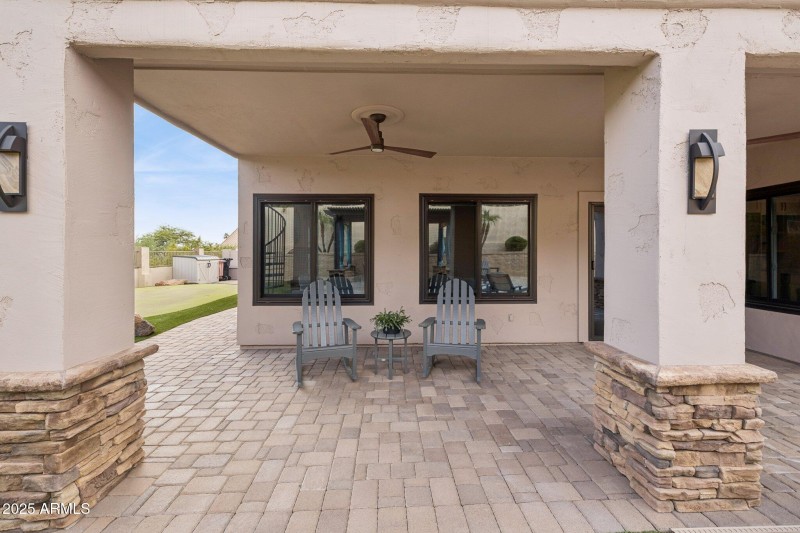 54-web-or-mls-12594-e-poinsettia-dr