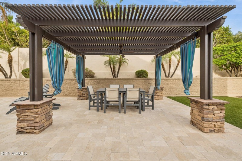 56-web-or-mls-12594-e-poinsettia-dr