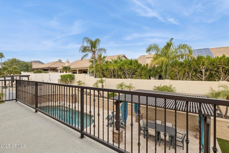 60-web-or-mls-12594-e-poinsettia-dr