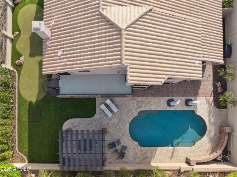 65-web-or-mls-12594-e-poinsettia-dr