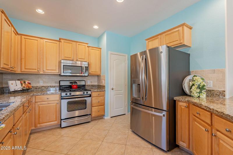 17-web-or-mls-Elderberry-17